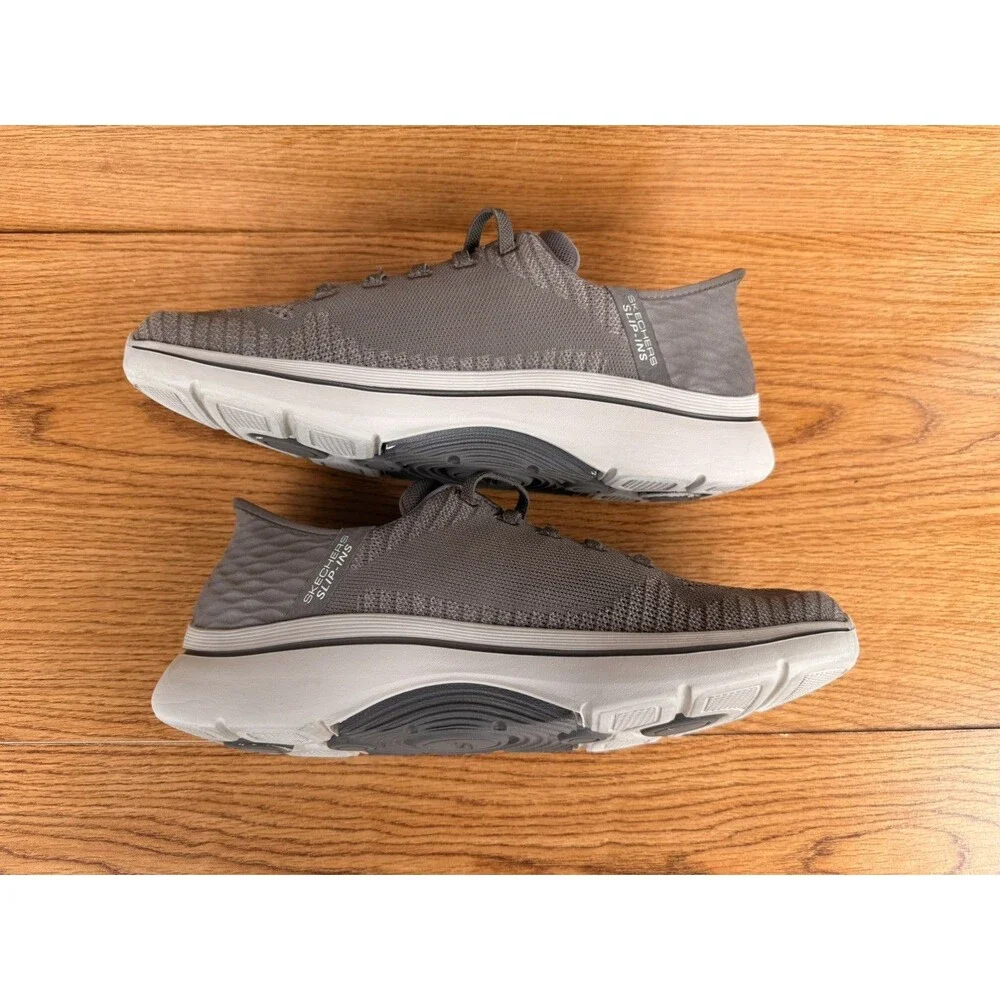 Skechers Men's Go Walk Arch Fit 2.0 Grand Select 2 Sneaker Taupe size 9 Men’s
